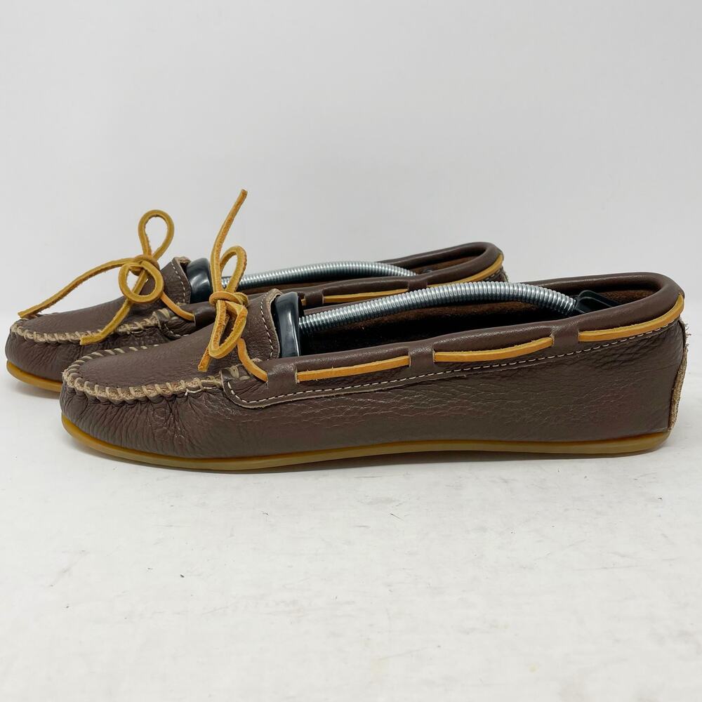 Minnetonka Brown Leather Boat Shoes Moccasins Womens 11 Slippers